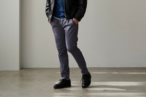 いつかは、究極のグレーパンツ~黒アウターを1番かっこよくするパンツ~