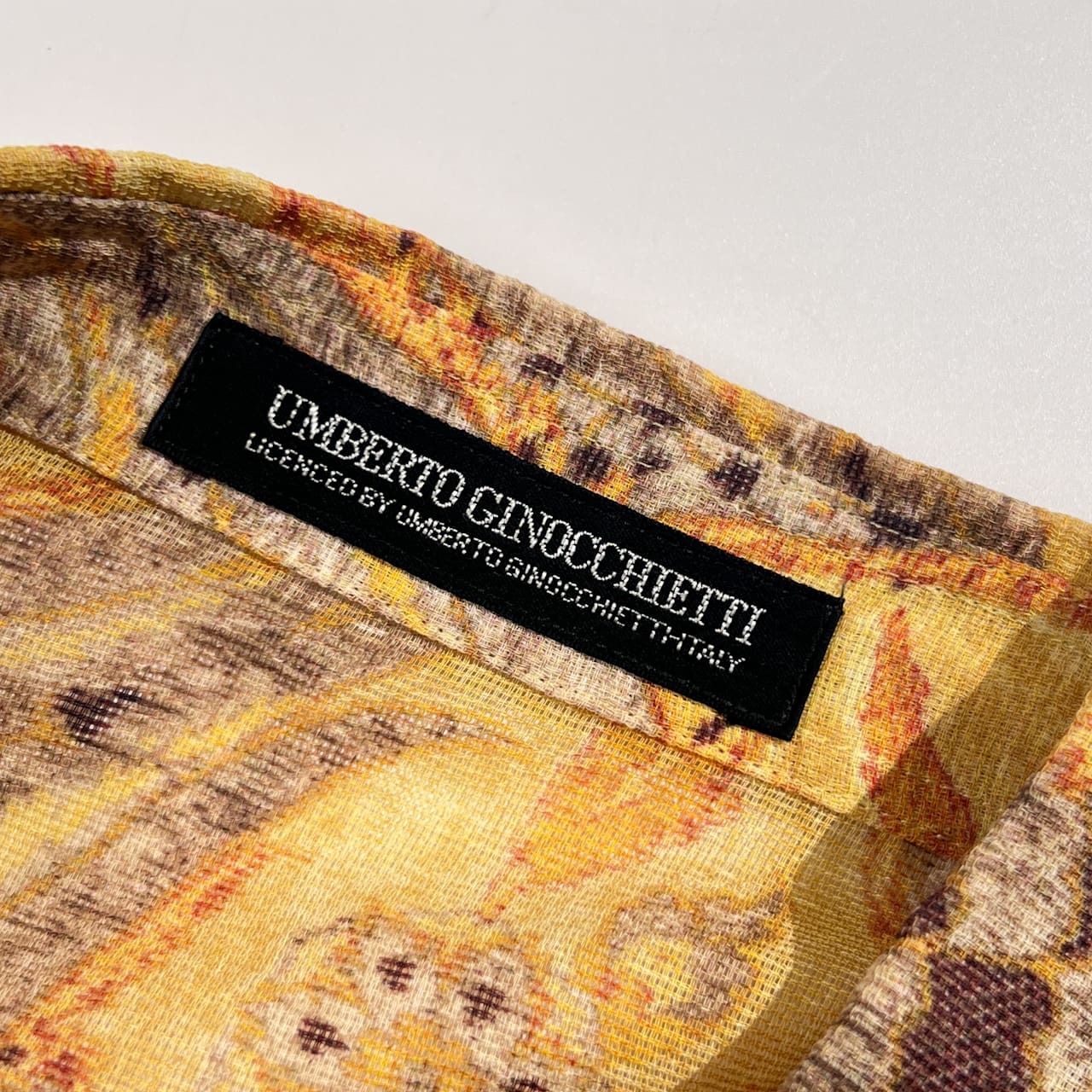 UMBERTO GINOCCHIETTI ウンベルトジノッキエッティ ペイズリー風 総柄 シアー 半袖 シャツ 柄シャツ 48/イエロー系 メンズ