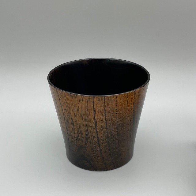 欅造拭き漆ぼかし塗りカップ-茶黒 - Zelkova Wood Cup with Wiped Lacquer Gradient Finish - Brown to Black