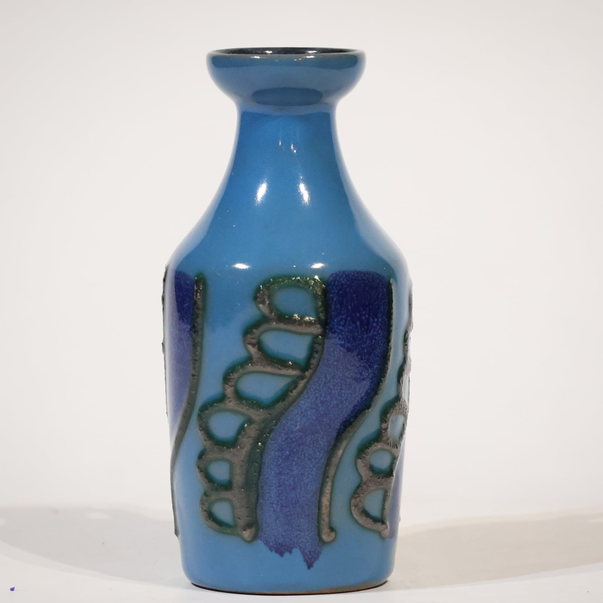 Strehla-- 16.9cm | Fat Lava & German Art Pottery