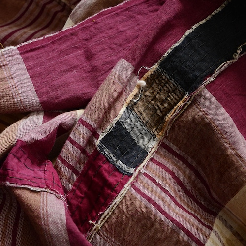 襤褸 古布 木綿 布団皮 格子模様 解き ジャパンヴィンテージ ファブリック テキスタイル リメイク素材 | boro japanese fabric vintage cotton futon cover checkered pattern textile cloth