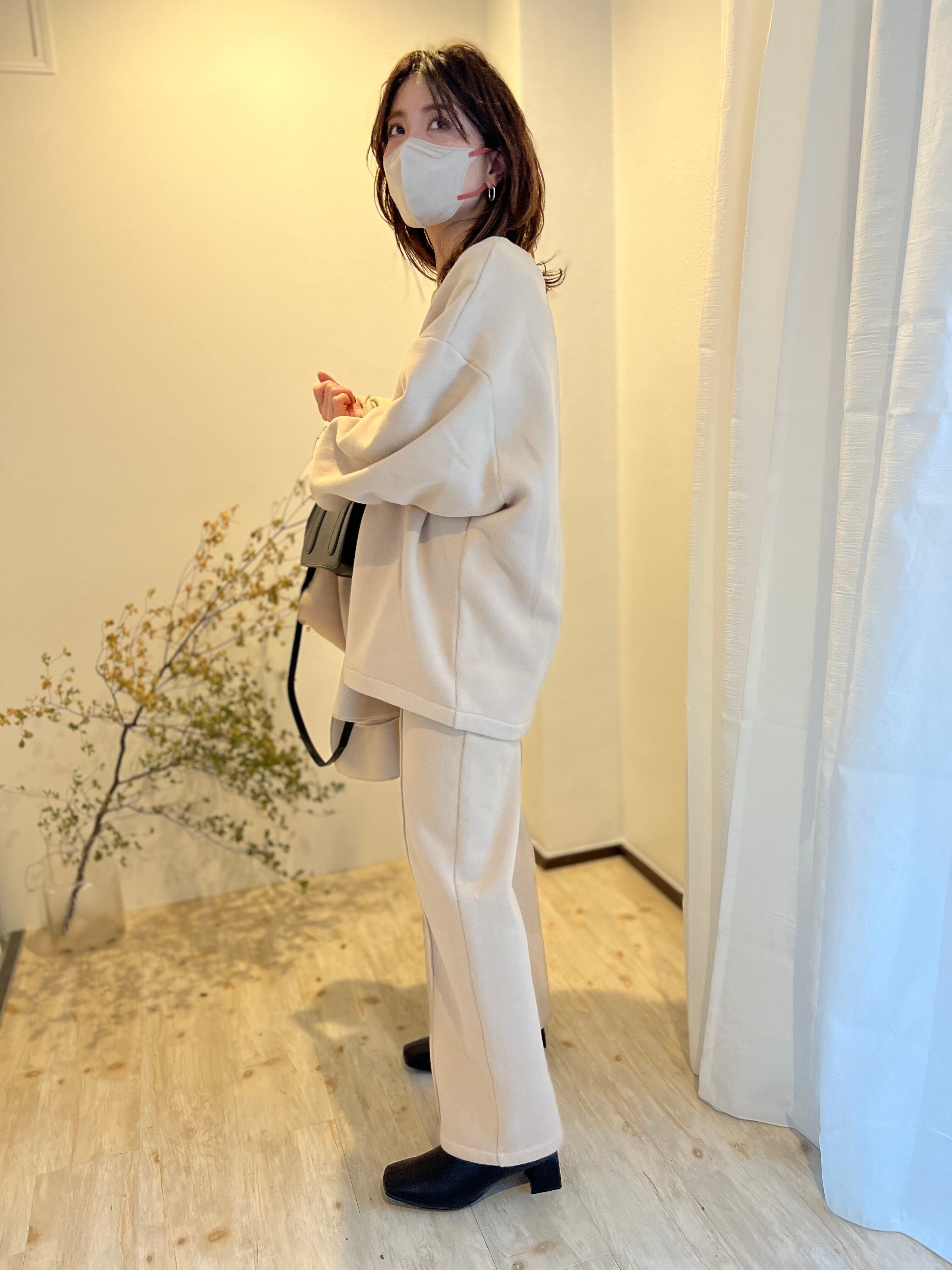 【CHIGNON】裏起毛ピンタックパンツ