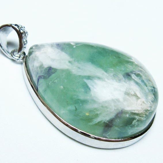 エンジェルフェザー フローライト ペンダント 一点物 112-12034