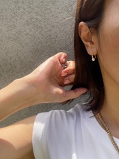 イヤーフックパールピアス