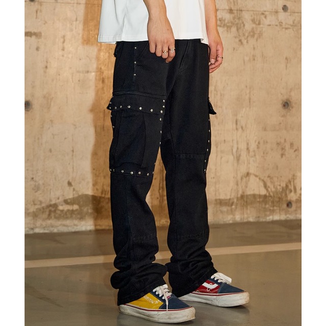 【DRIP2942】NR Studded Multi-Pocket Flared Pants