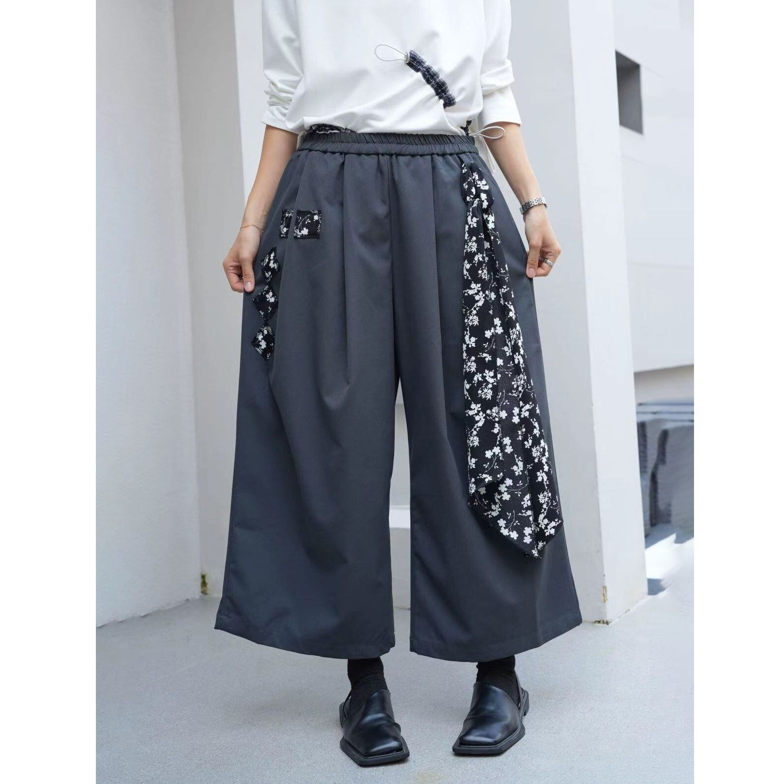 FLORAL CONTRAST DRAPED WIDE LEG CROPPED PANTS M-18628