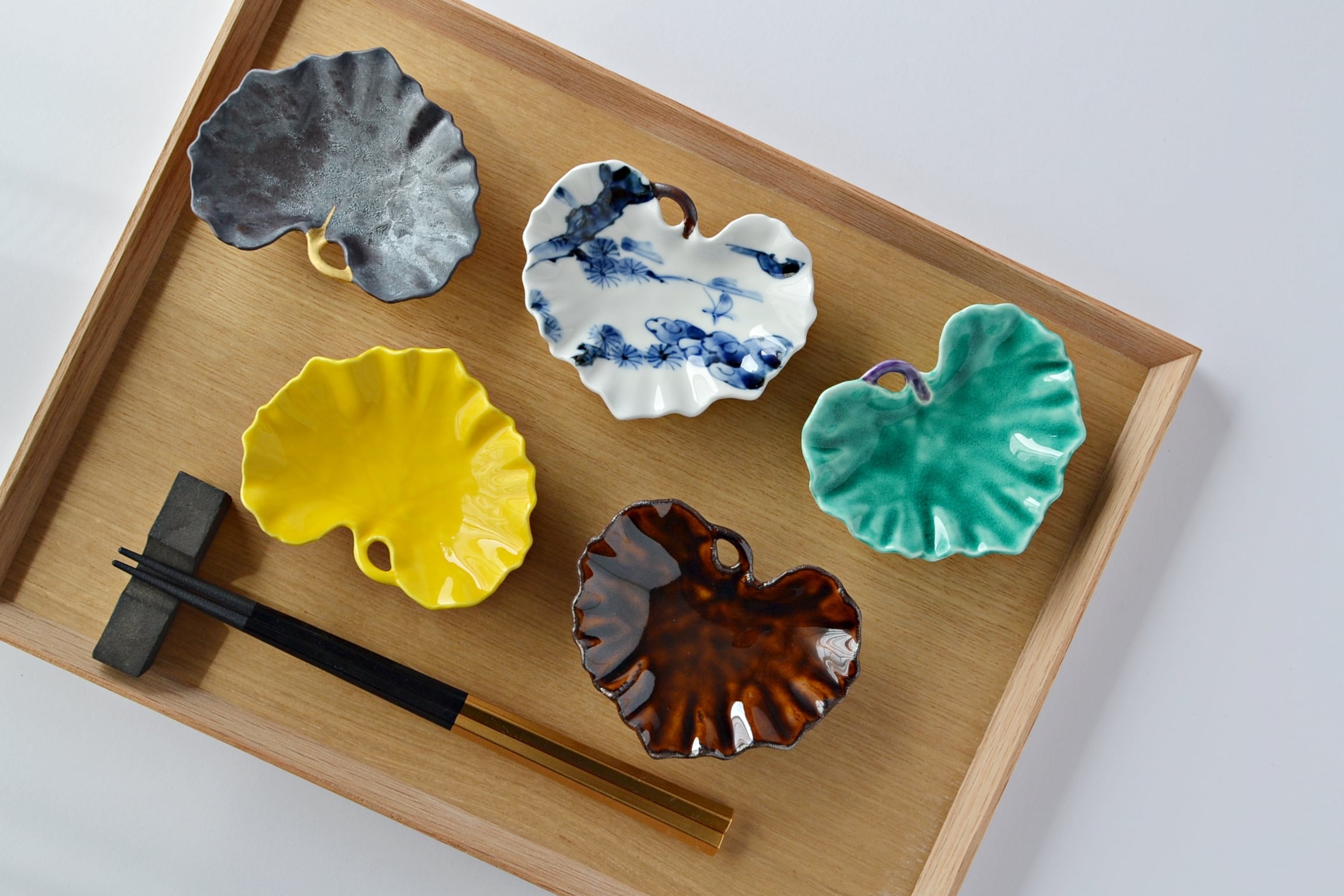 有田焼 福泉窯 染付山水つわ型小付 | FUCHIGAMI TOJIKI