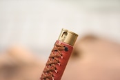 ★不定期販売★ 新型 硬度表示窓付き革軸芯ケース 【特上ヌメ革節目模様 ブラウン】