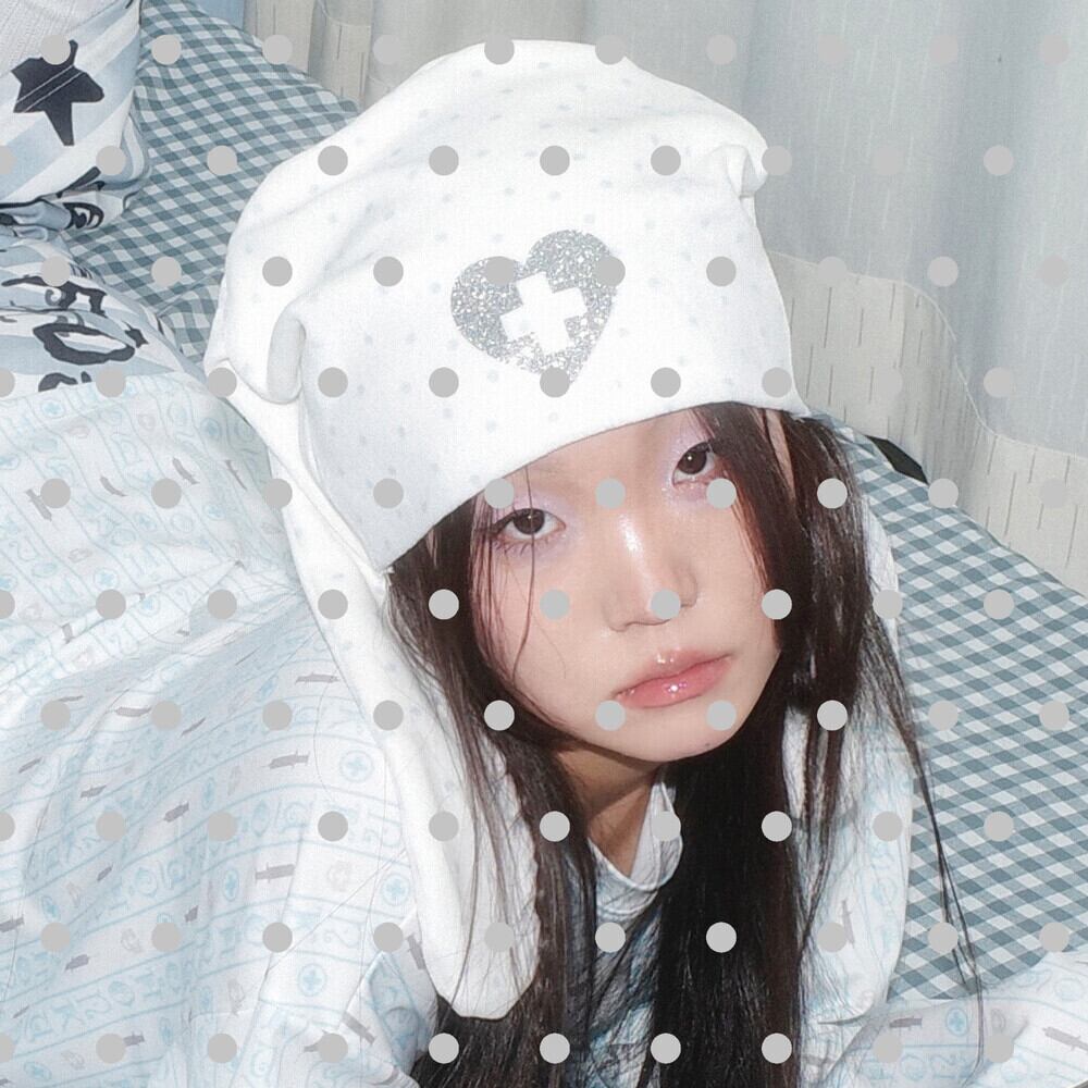 IVE レイ 着用 DOUBLE TROOPER BEANIE IVORY ☆IVE レイ 着用！！【HONKYO】Bunny Beanie- Dot | もごつ