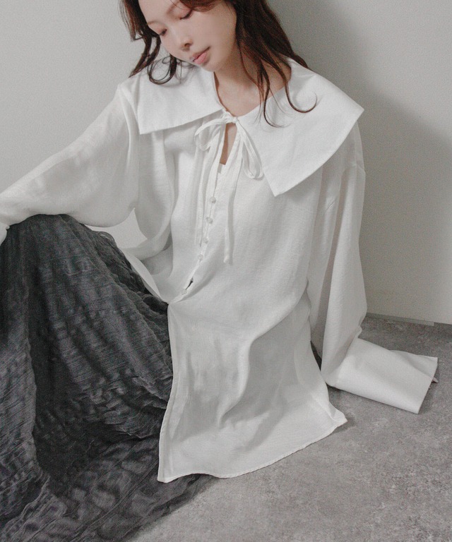 セーラーカラーシャツ