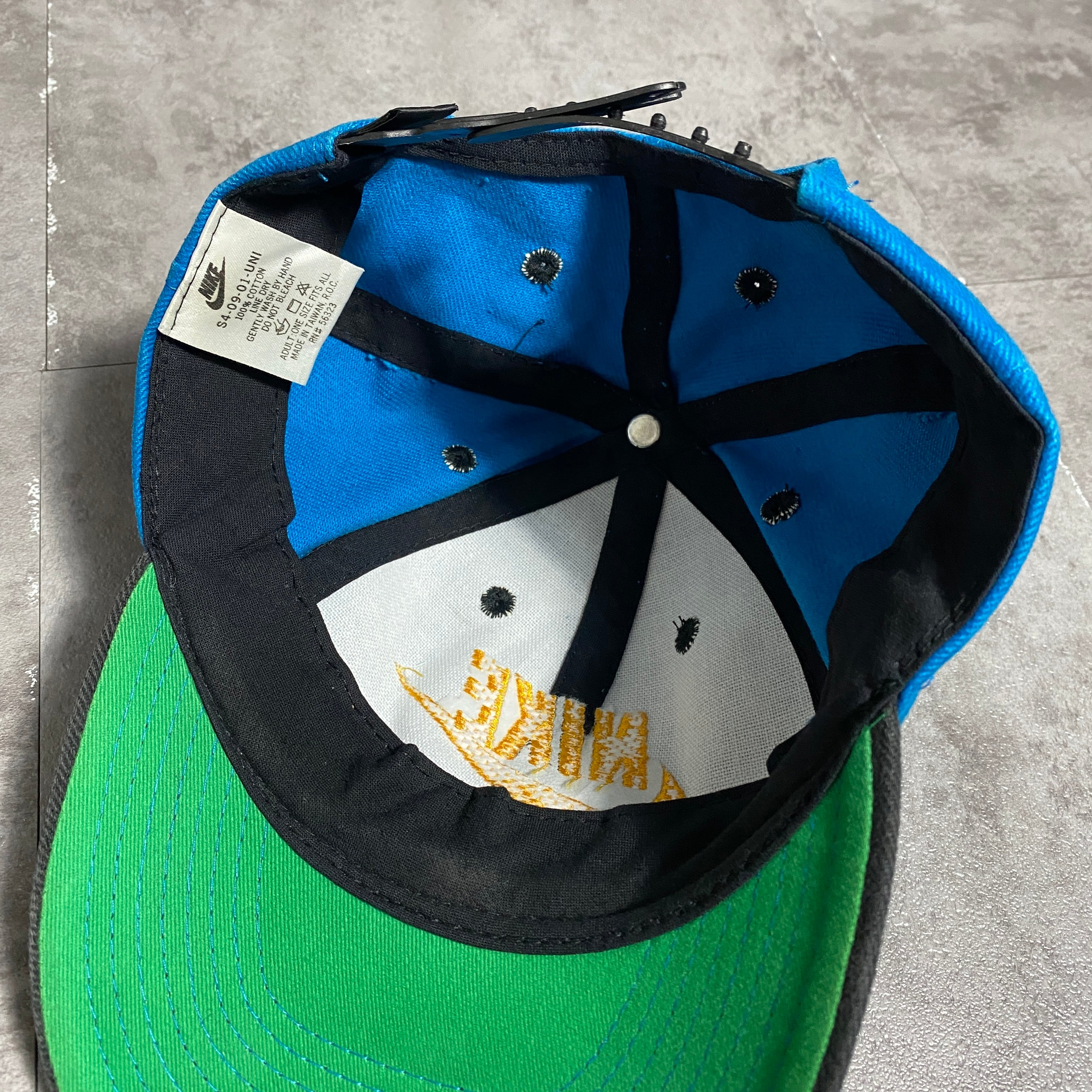 00's NIKE ナイキ スウォッシュ 刺繍ロゴ マルチカラー スナップバック