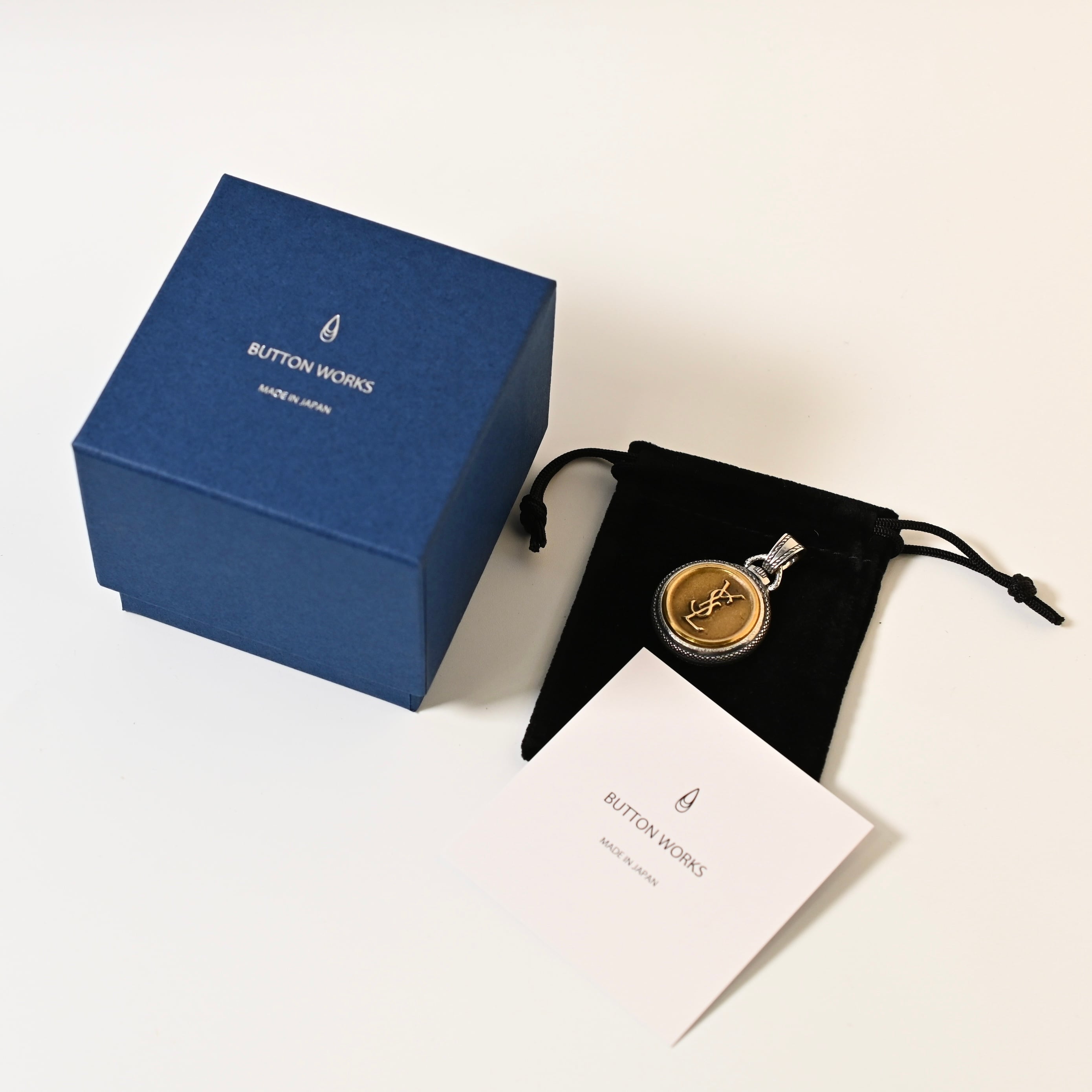 1 ラリースミス x ボタンワークス YSL Vintage Button Pendant 1 ラリースミス x ボタンワークス YSL Vintage Button Pendant