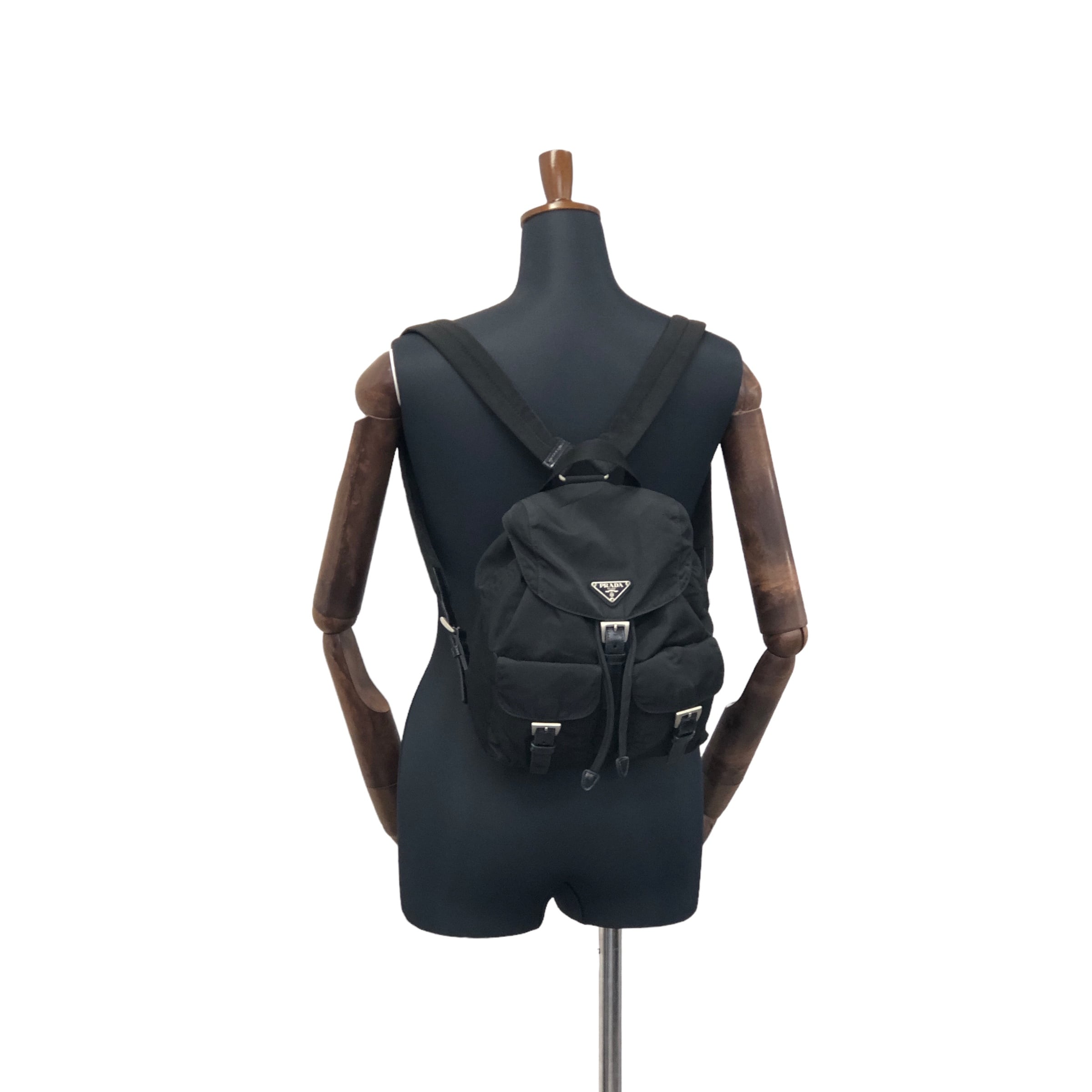 PRADA ナイロン トライアングルロゴ ダブルポケットリュック ブラック PRADA プラダ バックパック ブラック トライアングルロゴ ナイロン