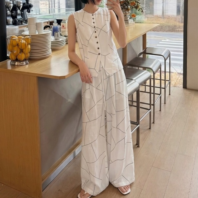 Geometric Print Sleeveless & Wide Leg パンツ セットアップ [26010480]