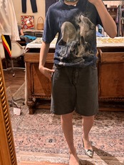 THE MOUNTAIN WOLF HOWLING Tシャツ