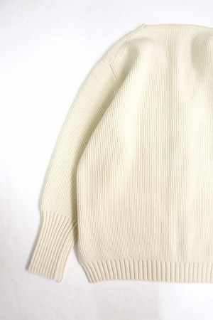 Hand Framed V-Neck C/D