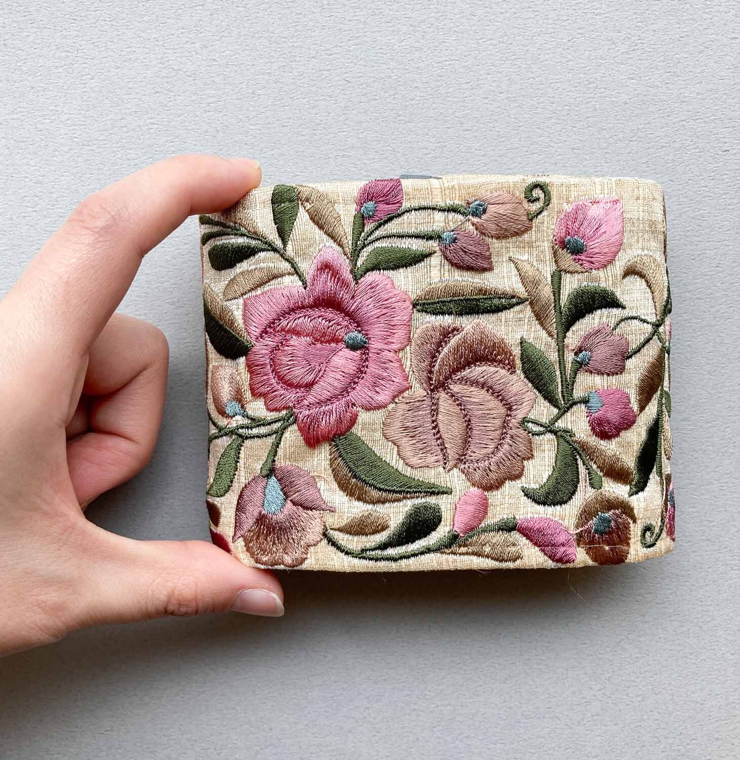 良品　プチポワン　刺繍　パーティーバック　アンティーク 良品 プチポワン 刺繍 パーティーバック アンティーク プチポワン刺繍