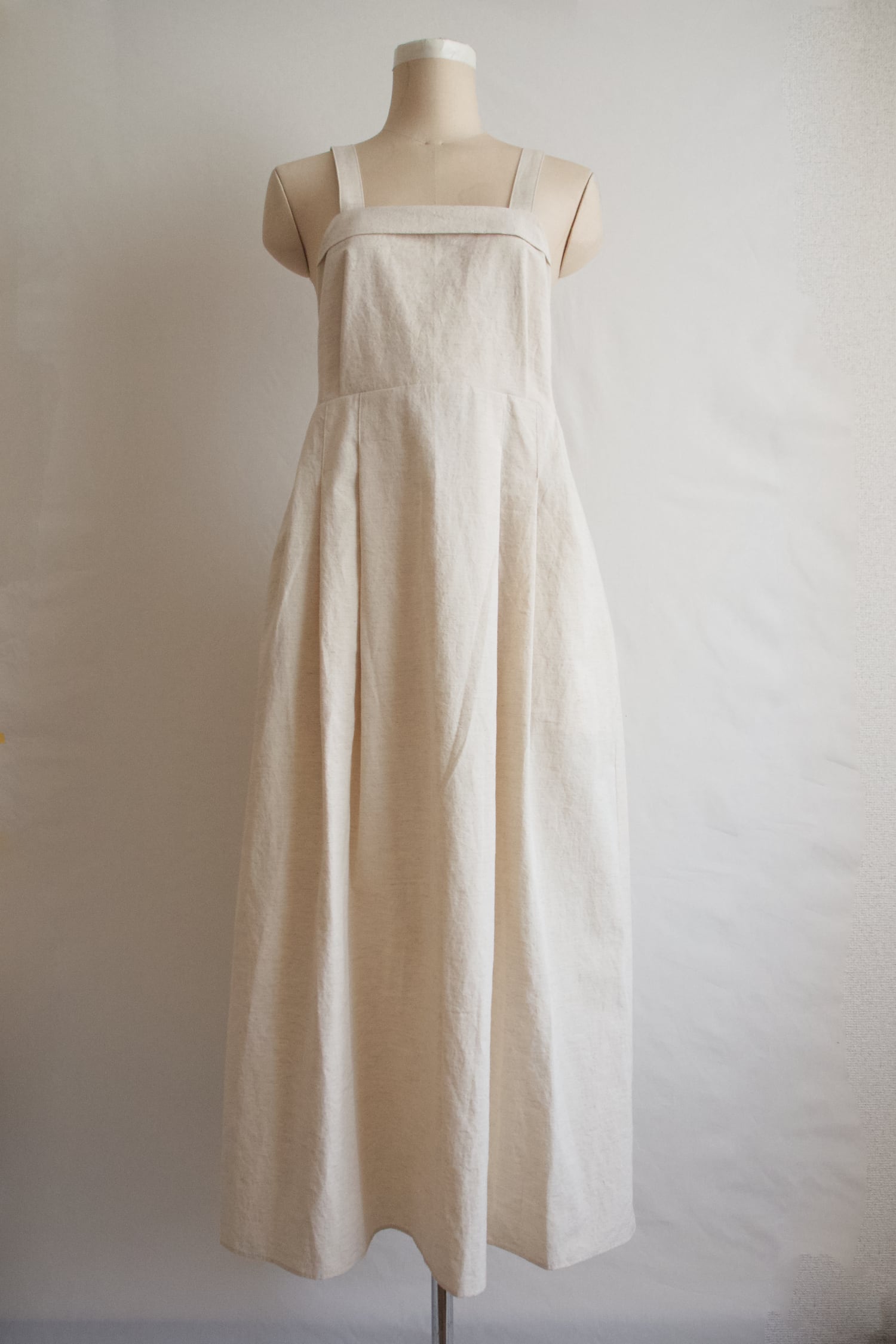 ブリムエプロンドレス|Brim Apron Dress