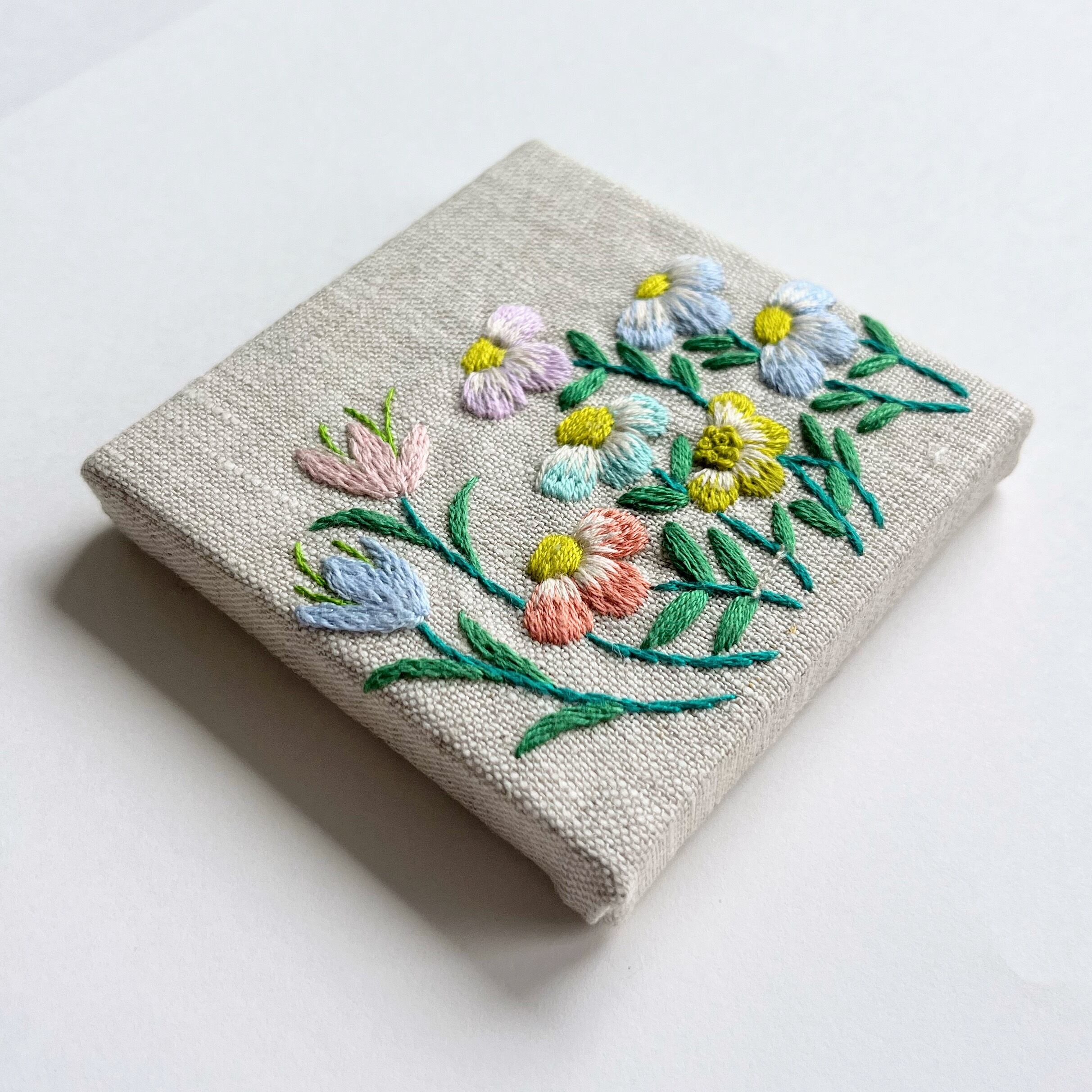 草花の刺繍パネル【botanical】#258 | j.couture