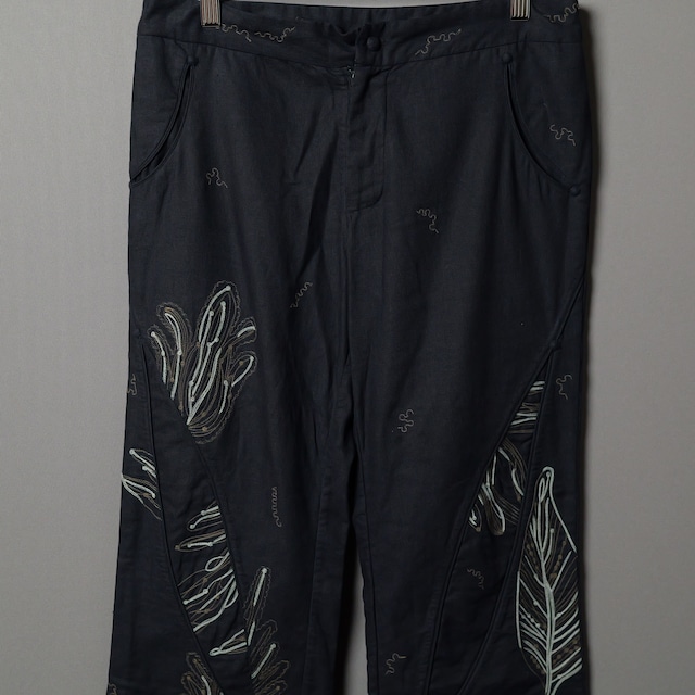 [HaaT]　Botanical Embroidery Pants