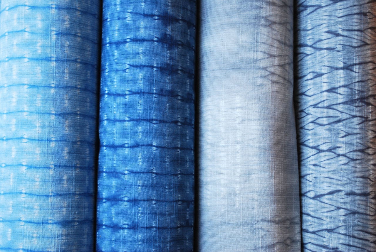 反物】小千谷織物 紺仁謹製 越後片貝絞り 勿忘草色 反物 | 大山キモノ