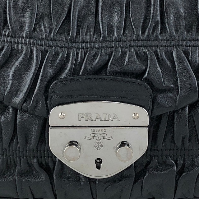 PRADA プラダ ショルダーバッグ ブラック ロック レザー ギャザー チェーン vintage ヴィンテージ オールド v87v8v