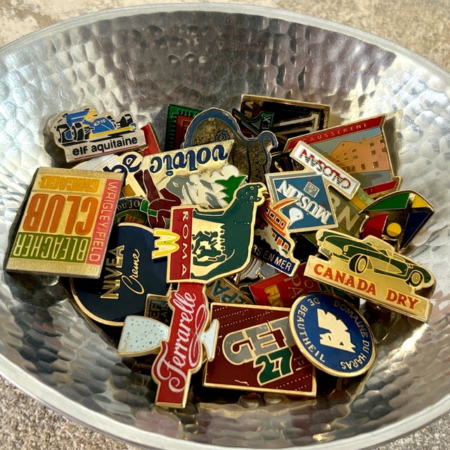 30個  フランス雑貨 ヴィンテージ  ピンバッジ ピンズ France pins  Pin badge vintage 古着 通販 リメイク ブローチ  アタッチメント付属 雑貨 2503003_2610001_6