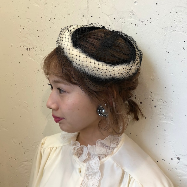 Vintage white mink × black tulle headdress