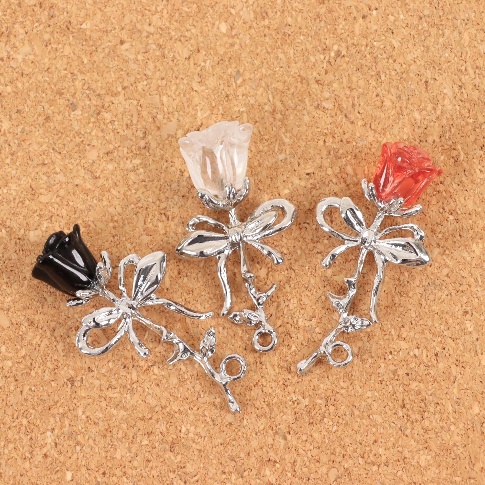 薔薇 リボン シルバー 金属 樹脂 02000264 チャーム ハンドメイド 装飾