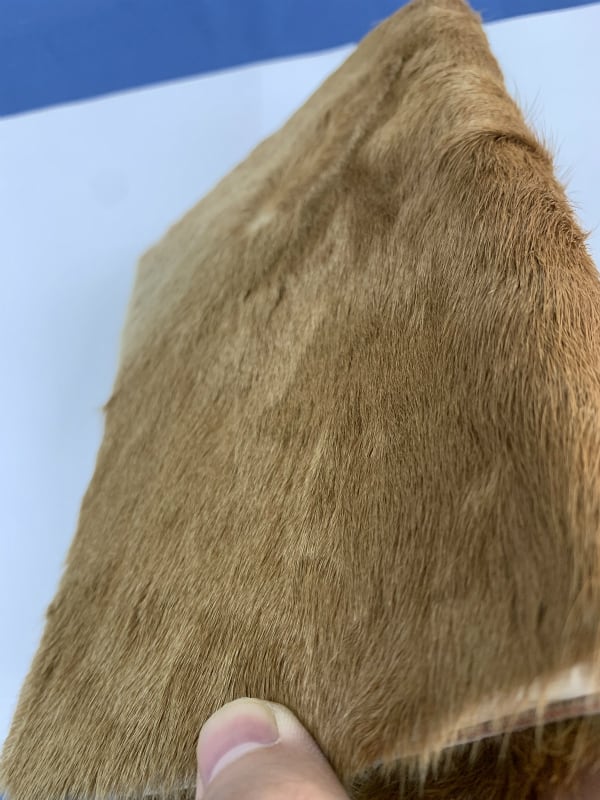 ブックカバー B6サイズ本用 毛皮品種：ポニー | 田舎の毛皮屋さん