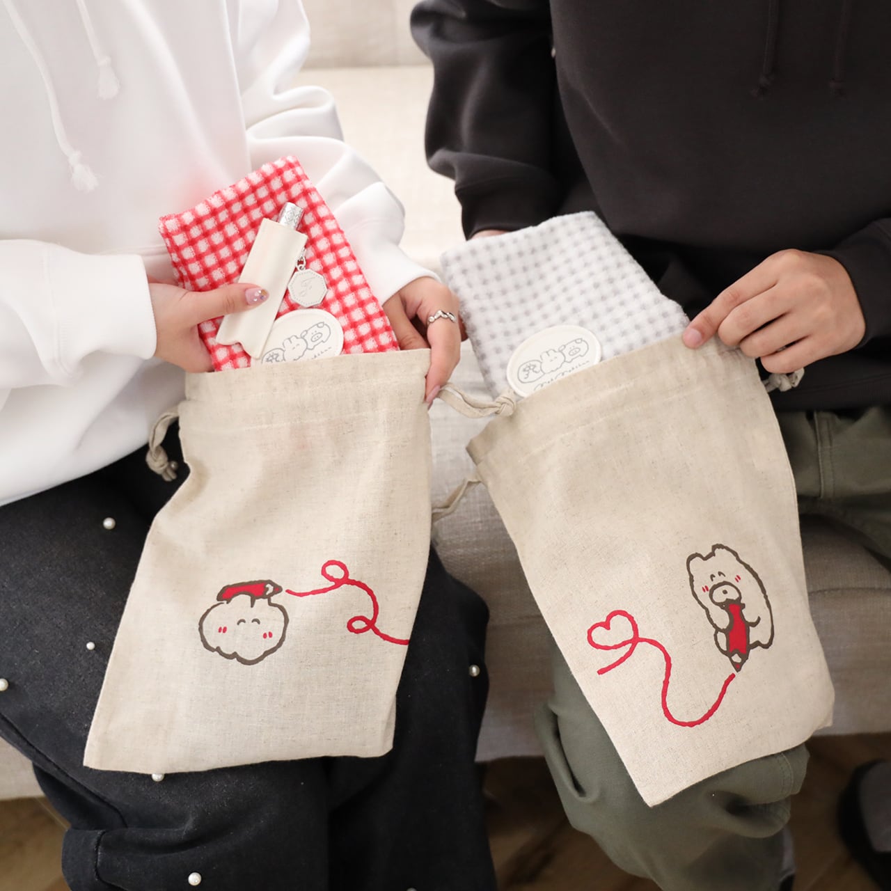 なでウサ＆くまのペアつながる巾着ポーチ(MK-434) | もくもくちゃん