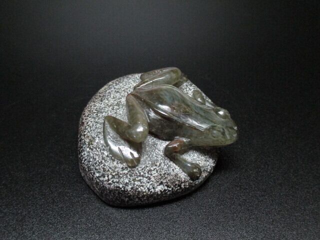 【送料無料】【高品質】ラブラドライトカエル　no.2