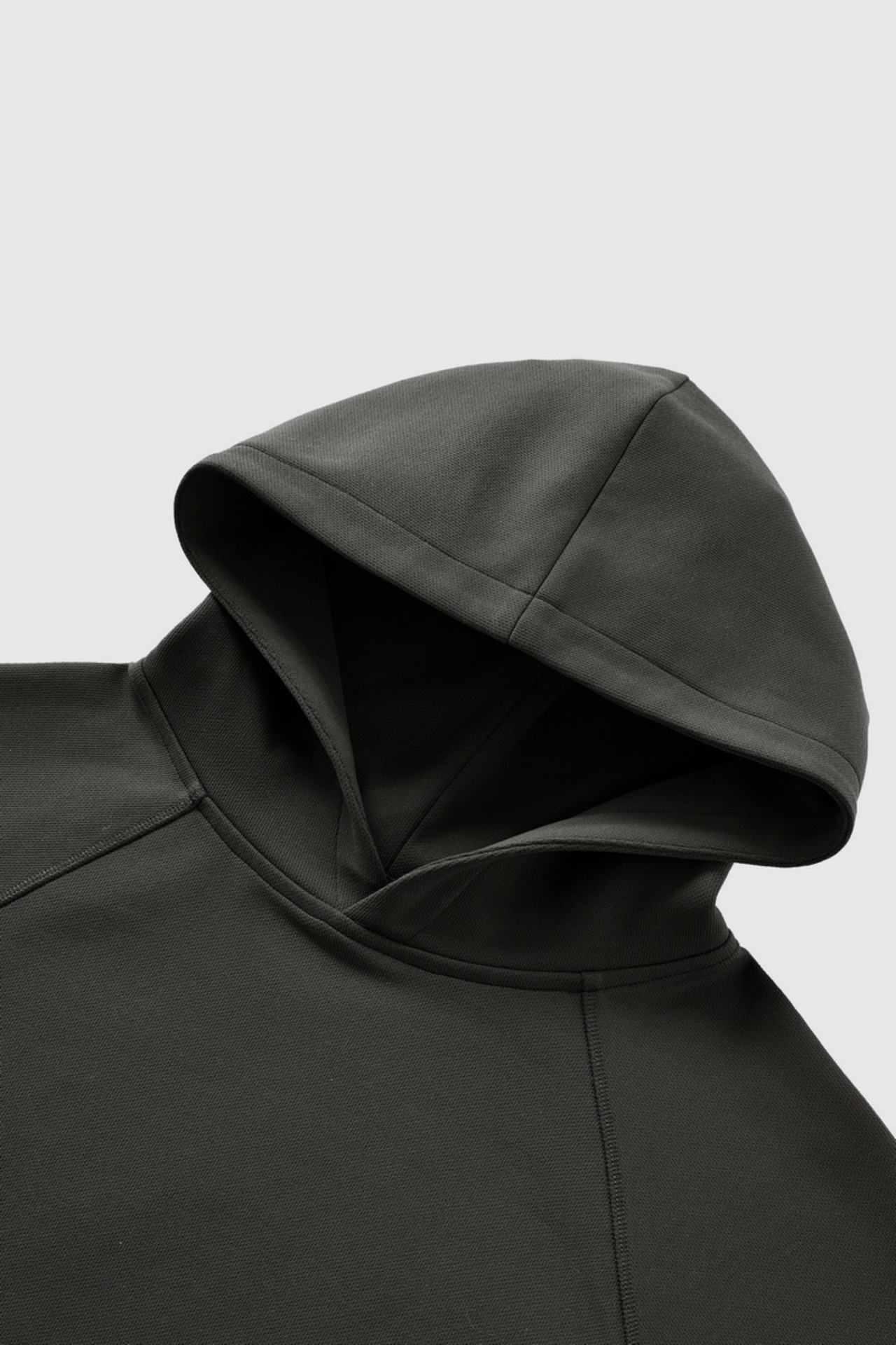 HeiQスマート温度調節 立体裁断プルパーカー