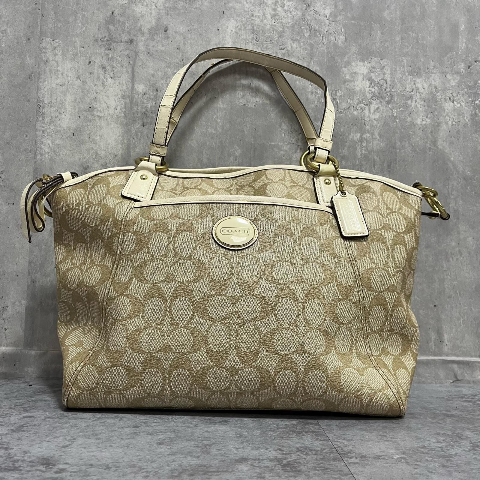COACH】コーチ シグネチャー柄トートバッグ シグネチャーモチーフ PVC