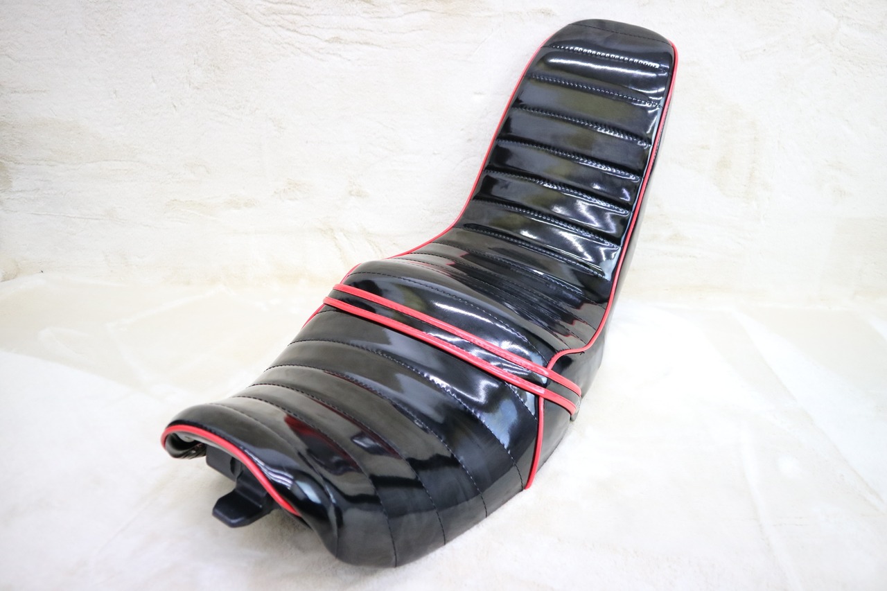 ゼファーχ 黒皮 タックロール シート/ 易しく あんこ抜き 完成品