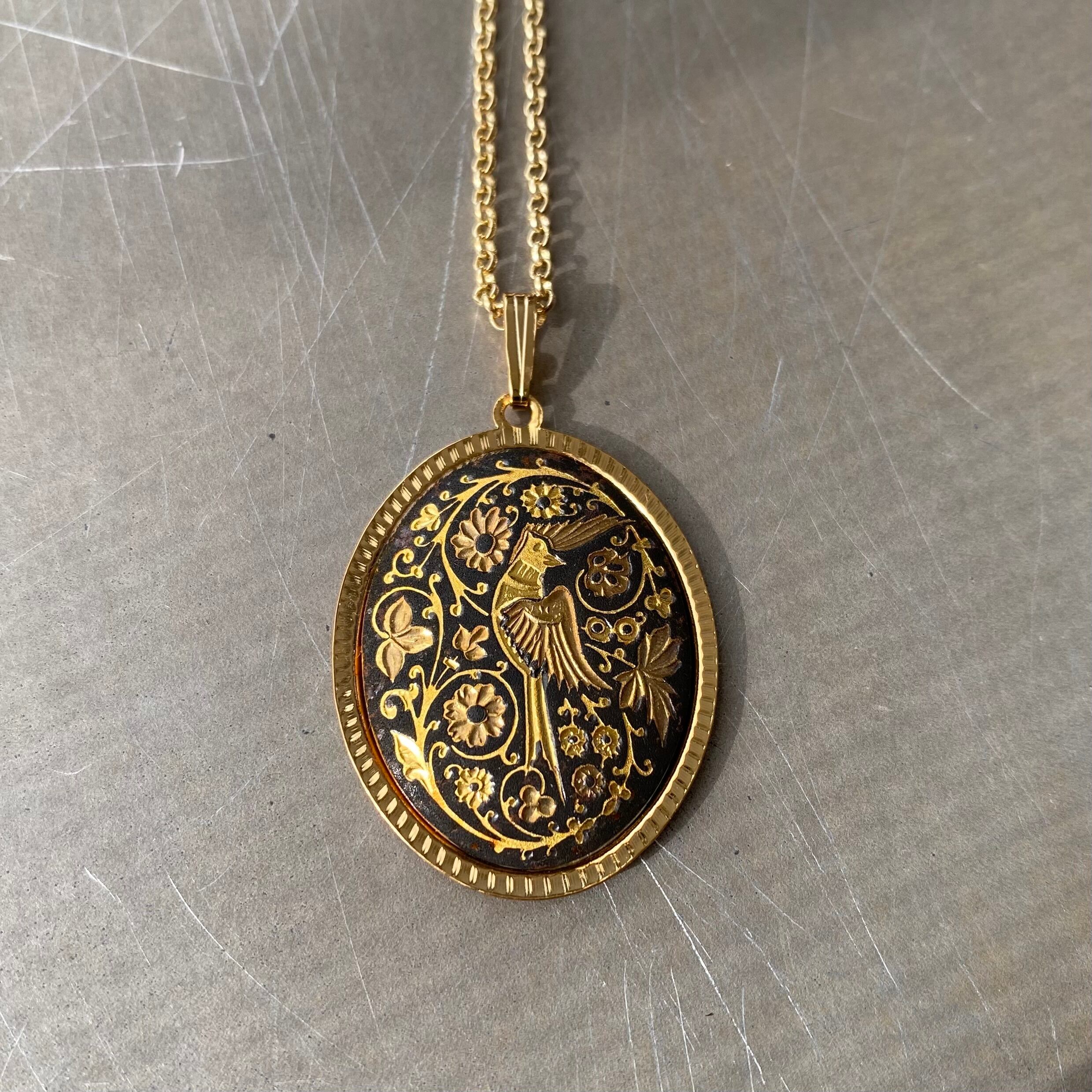 Vintage 70s Euro retro botanical flower bird damascene necklace