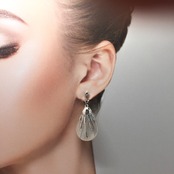 大きめシェルが抜群 ドロップシェル  ピアス＆イヤリング sl5_8_1_0519tp09-sl5_8_1_0519te10