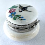 陶器小物入れ　手描き　燕　野鳥　リモージュ　丸型 19ota45