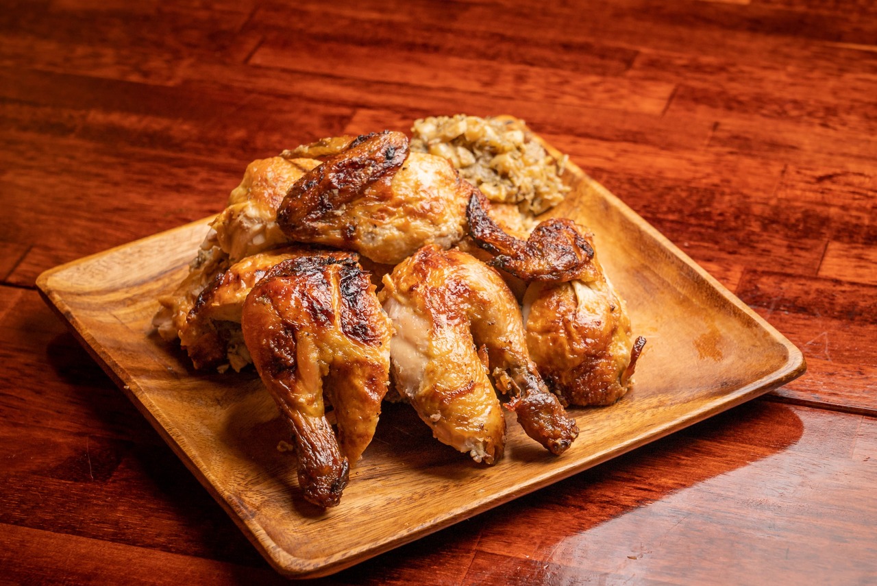 ＜２羽＞クリスマス期間予約販売【冷凍/丸鶏】丸焼きチキン（BOX代・送料込） ＊12月1日より随時店舗より発送いたします。着日指定は承ることはできません。