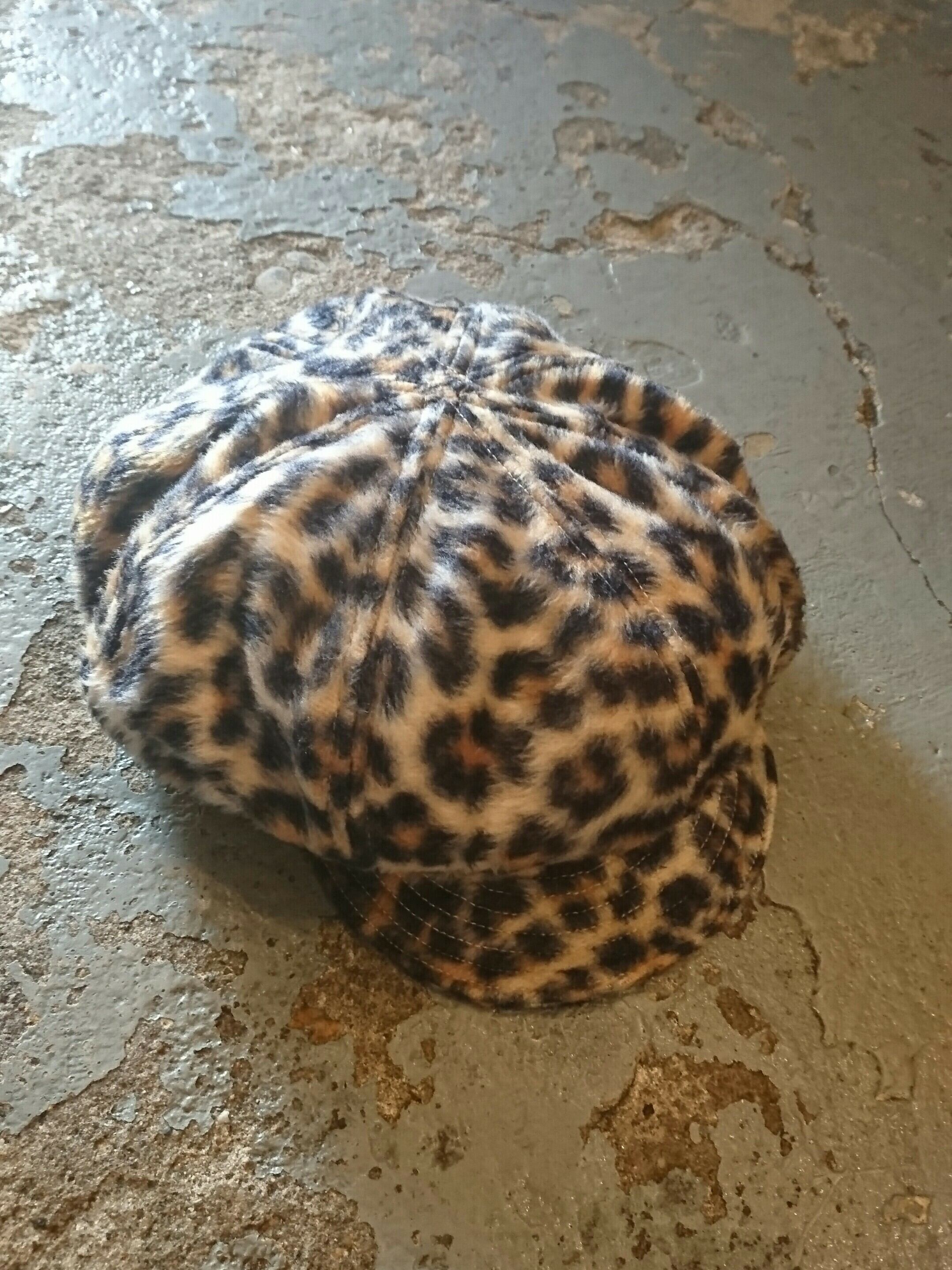 BAA COSTUME MFG."BIG APPLE CASQUETE" Leopard