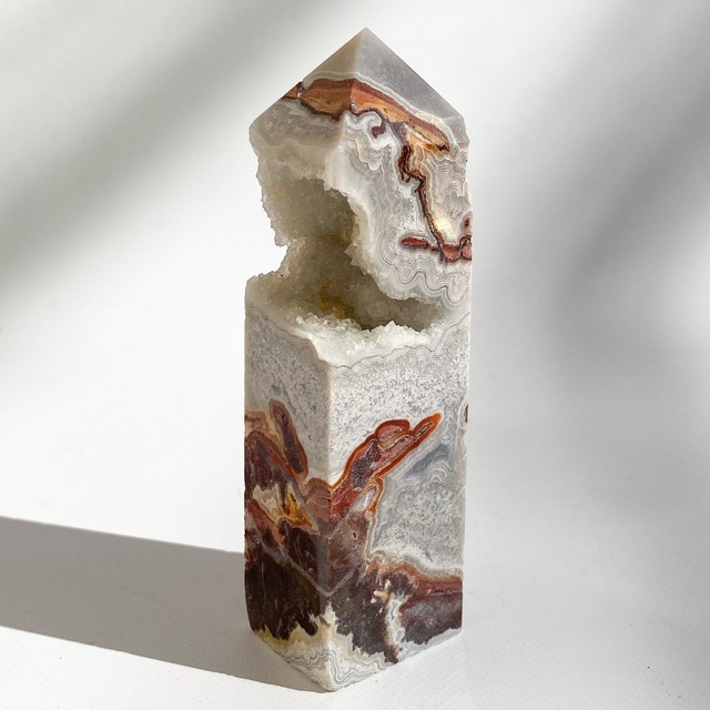 mexican crazy lace agate tower
