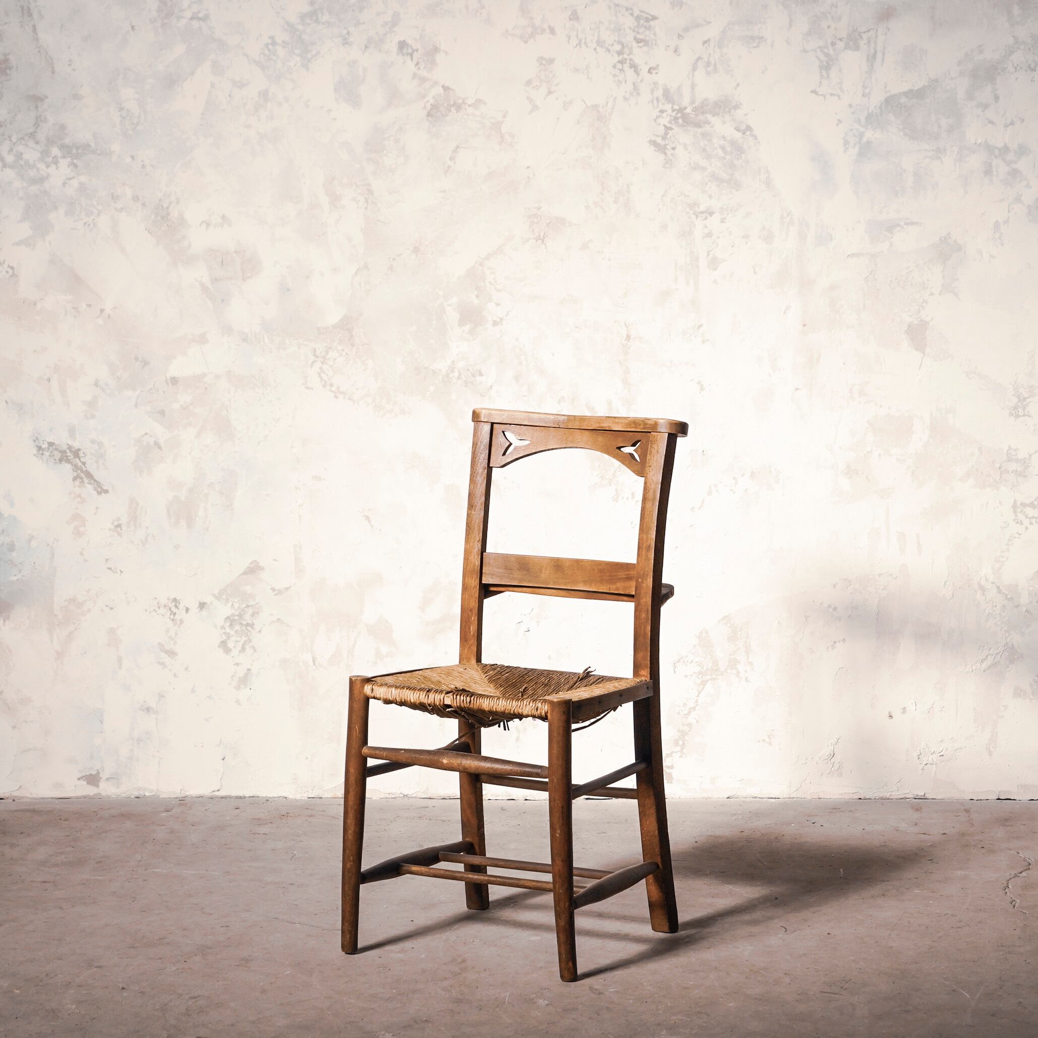 チェア/ラッシュシートチェアー/アンティークチェアー/剥離家具/パイン素材/チャーチチェアー