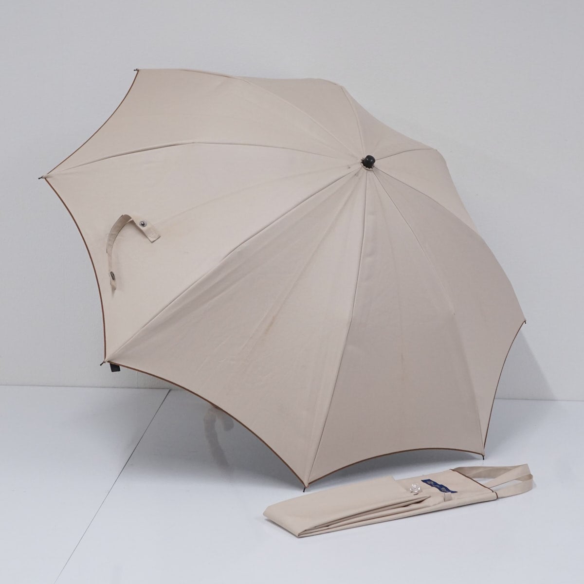 芦屋ロサブラン Rose Blanc 二段折り 完全遮光　遮熱 ベージュ 完全遮光日傘 芦屋ロサブラン USED美品 ショートサイズ ダブルフリル