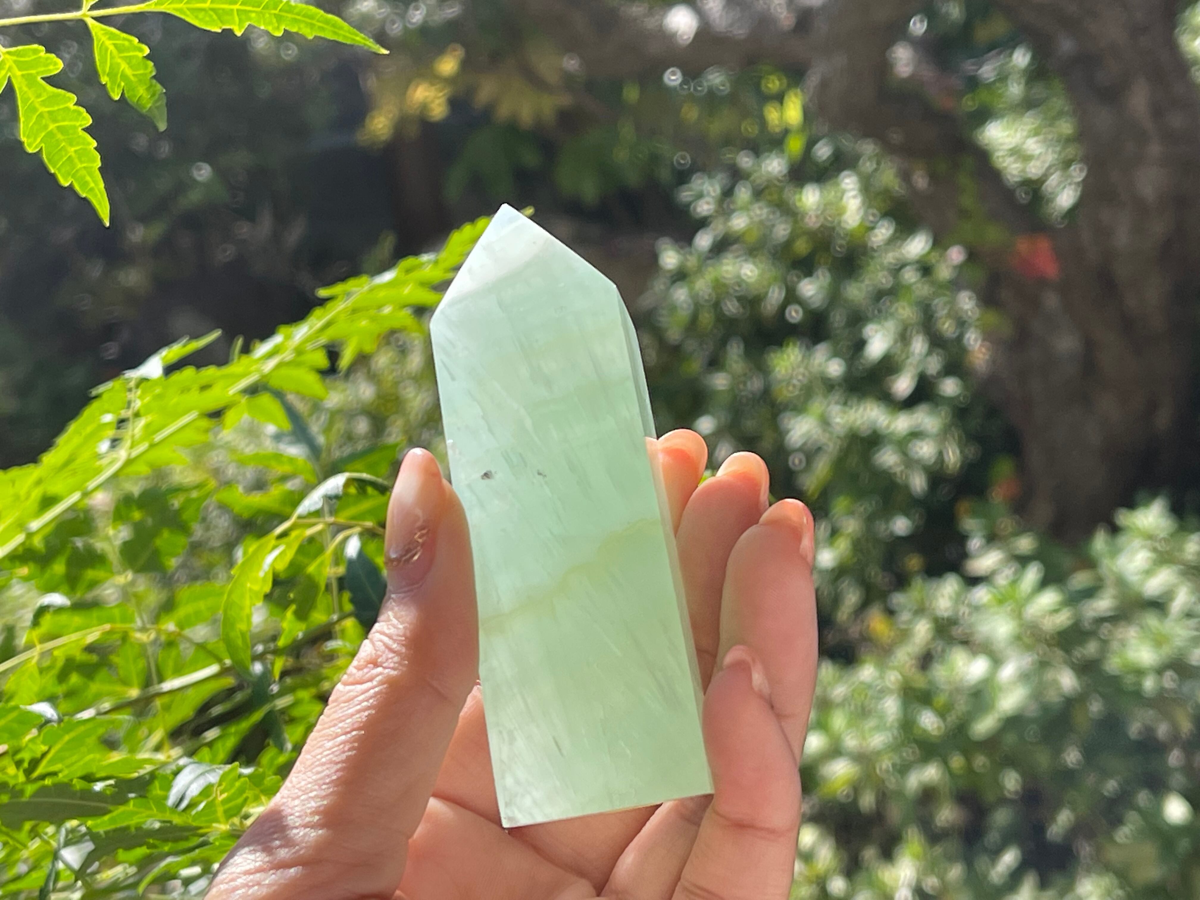 ピスタチオカルサイト　L (B)