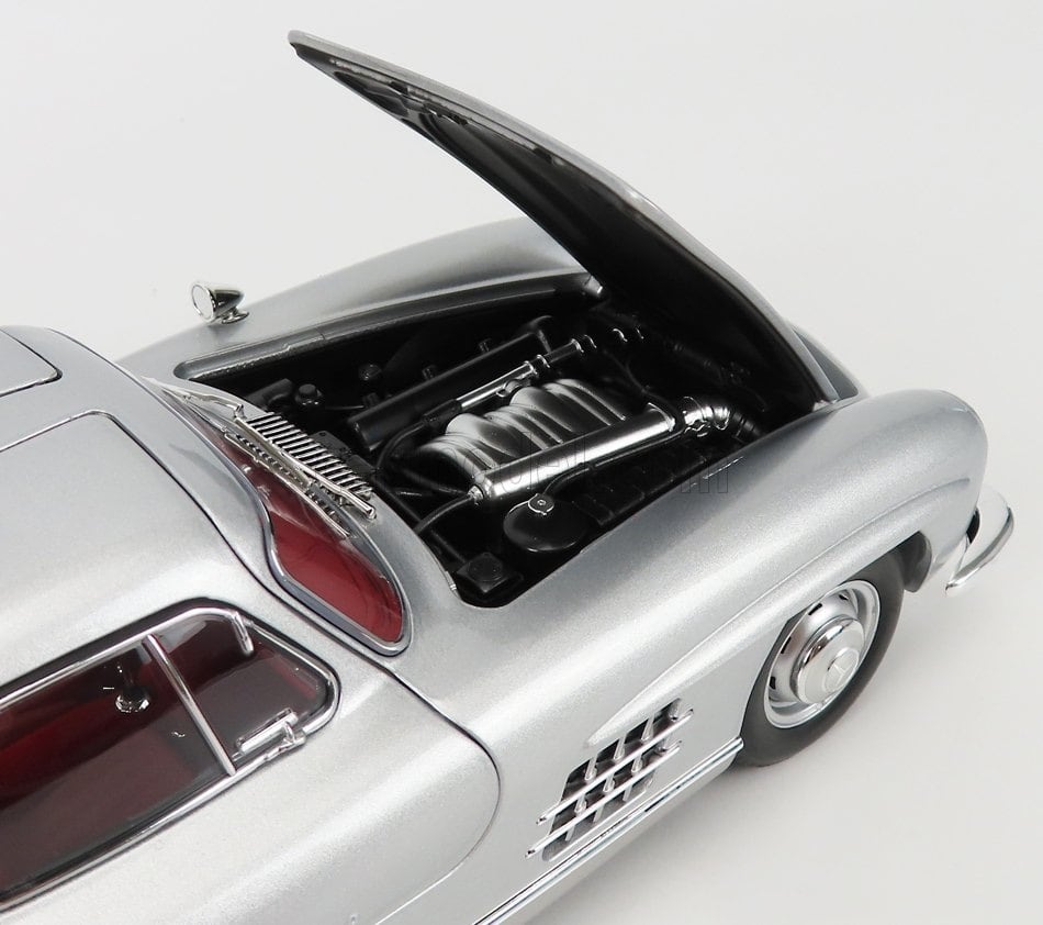 ミニカー 1/18 メルセデス ベンツ SLクラス 300SL ノレブ NOREV 1/18