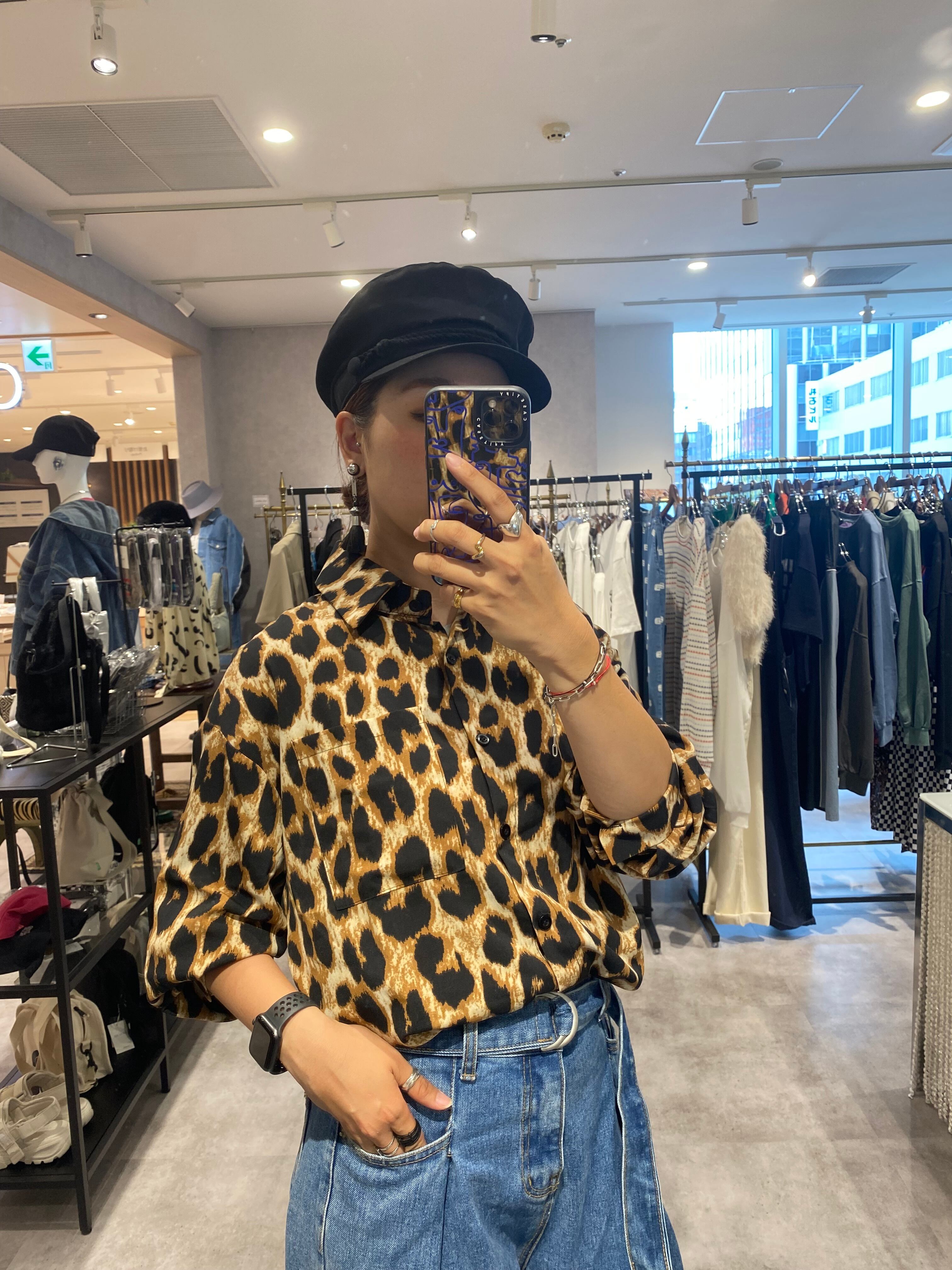 leopard shirt