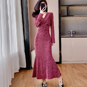 【送料無料】 ロングドレス 2色 マキシ Aライン フレア 長袖 Vネック エレガント 可愛い 大人可愛い きれいめ シンプル カジュアル シック コンサバ 華やか 大人 上品 おしゃれ お洒落 主役級 こなれ感 高見え 秋 冬 30代 40代 レディース 女性用 ママ お出かけ 女子会 お呼ばれ 結婚式 二次会 パーティ 演奏会 着回し 普段使い ファッション コーデ スタイル 楽ちん 体型カバー 美脚 脚長 定番 着痩せ 垢抜け 存在感