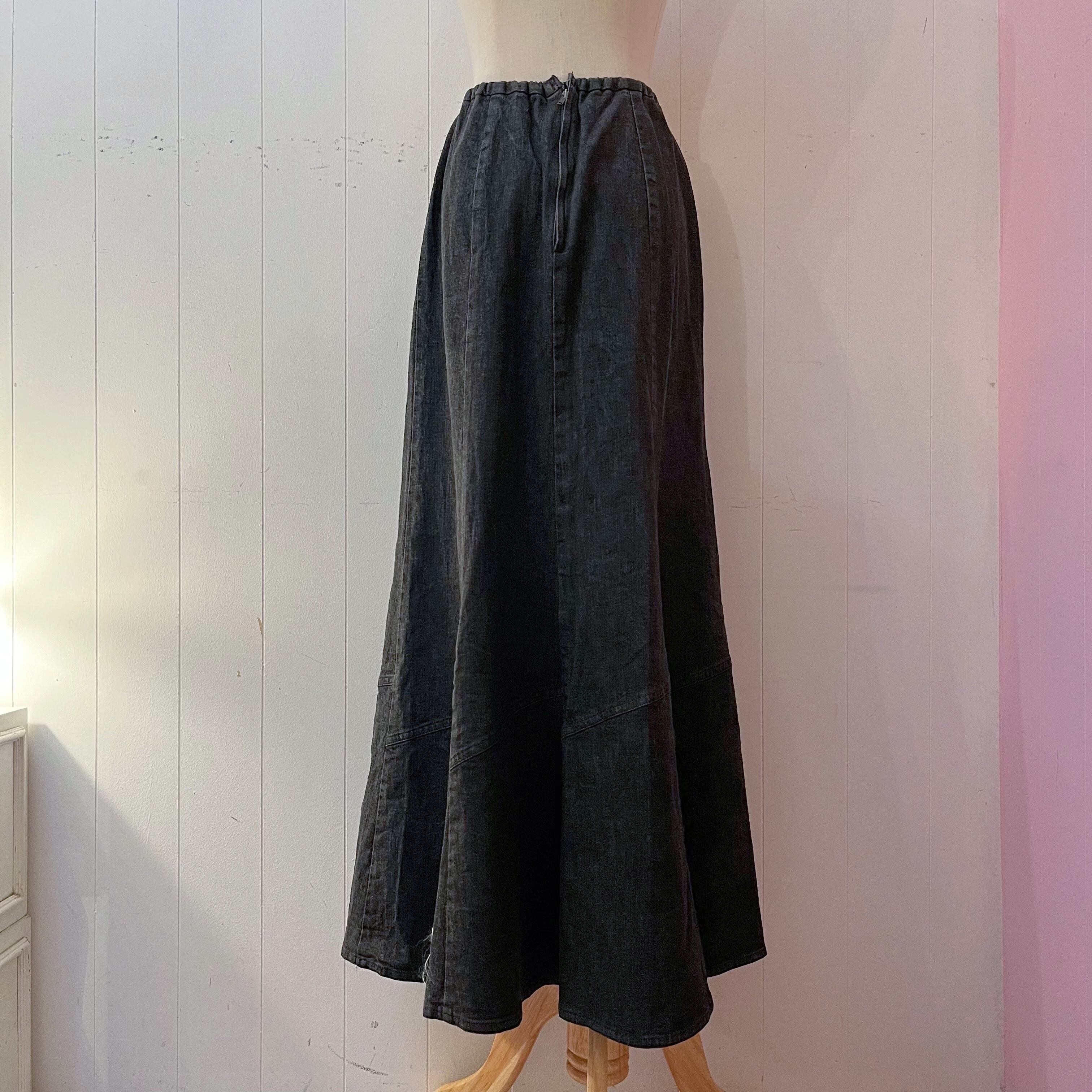 black denim seams flare skirt