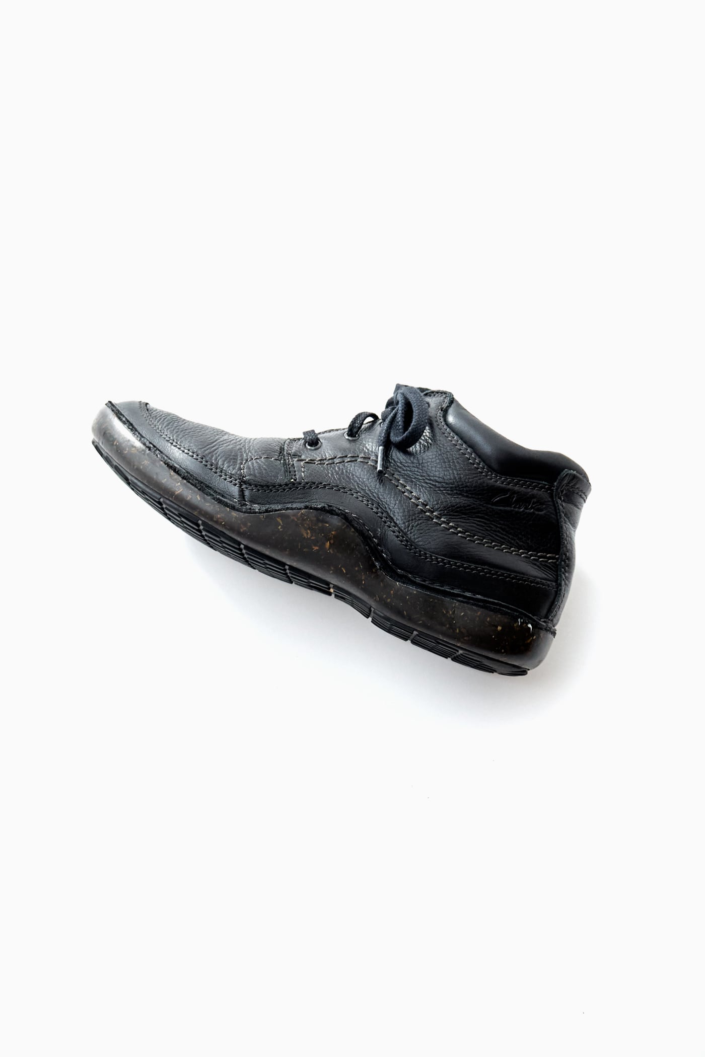 Shoes | Reben｜デザインという文脈が、暮らしを再定義する
