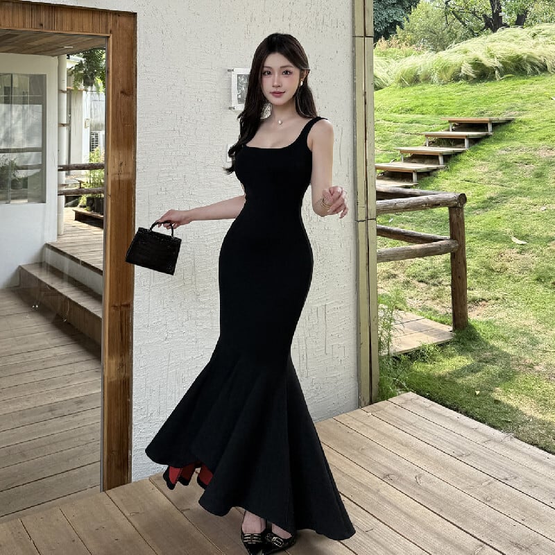 ✿ ブラック・黒 | DressZone-パーティードレス、プライベート、出勤服